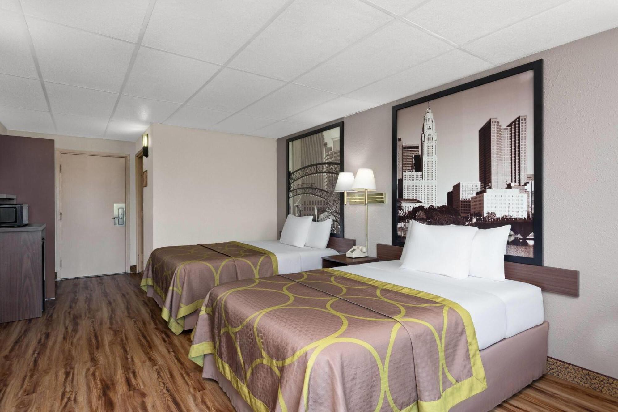 Super 8 By Wyndham Columbus Hotel Buitenkant foto