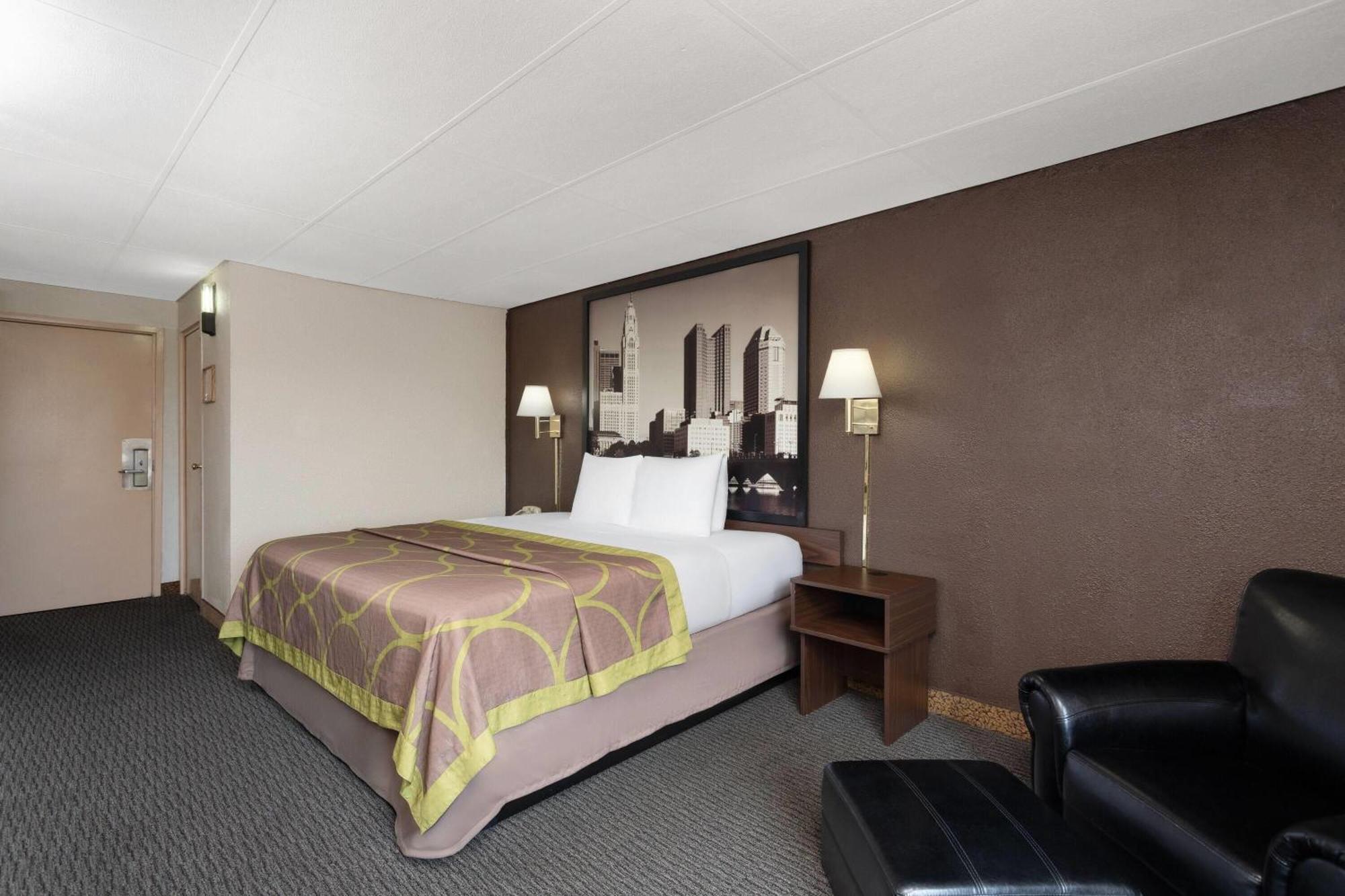 Super 8 By Wyndham Columbus Hotel Buitenkant foto